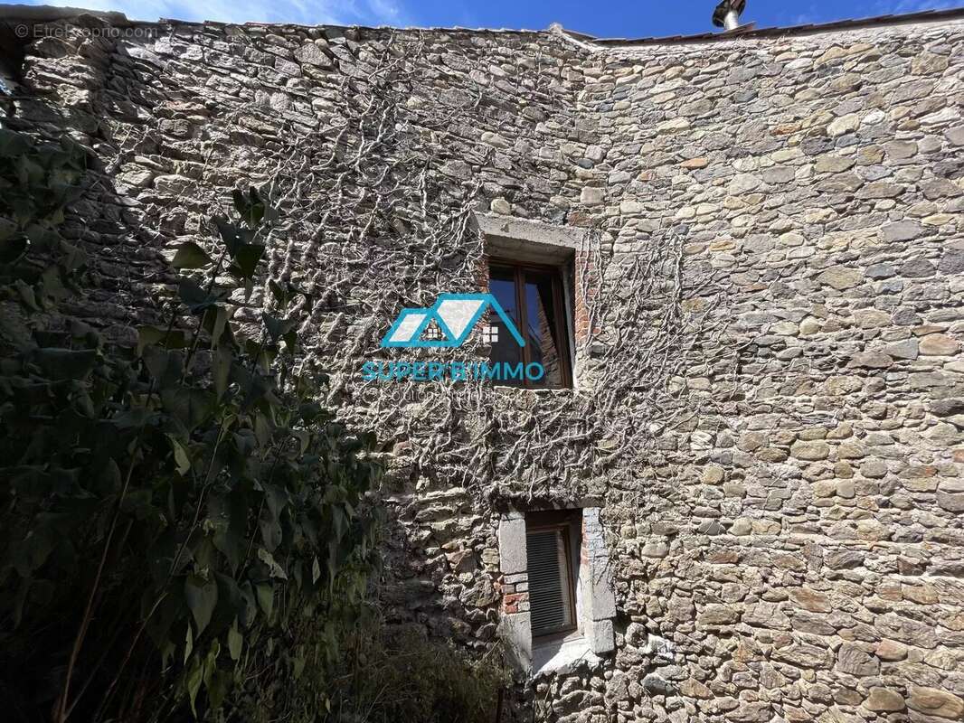 Maison à SAINT-CIRGUES