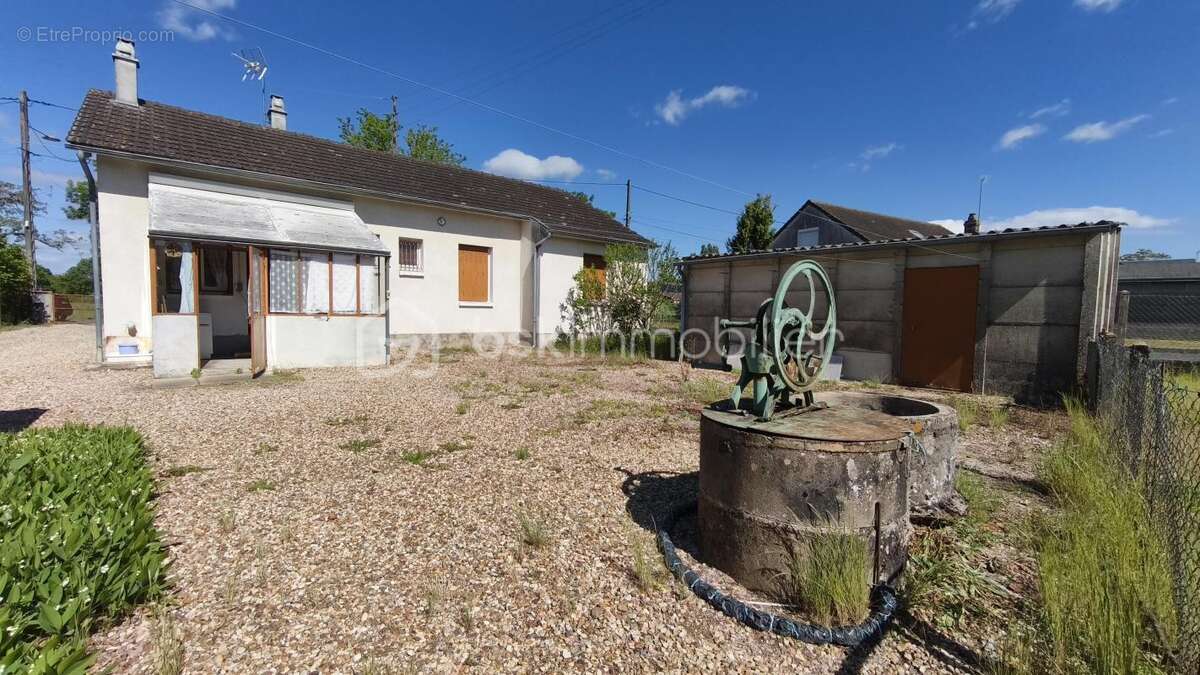 Maison à COULLONS