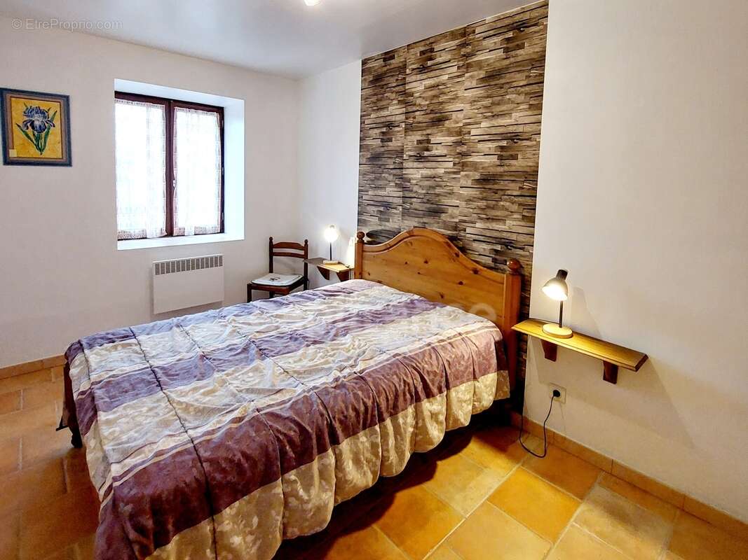 A vendre. Ensemble de 250m² à Tursac (24) avec maison d'habitation, gîte, piscine lagon sur près de 1,5 hectares de terrain en p - photo 16