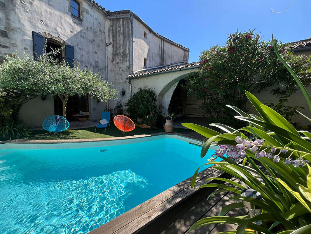 Maison de village avec piscine et 5 chambres - photo 16