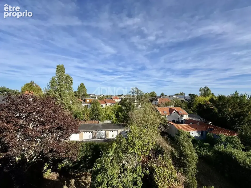 Longchamp / Perverie - Appartement T3 68 m2 - photo 5
