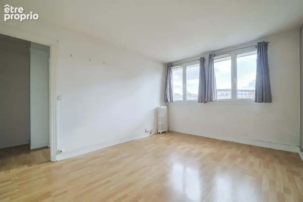 Appartement 2 pieces  - proche metro et commerces - photo 1
