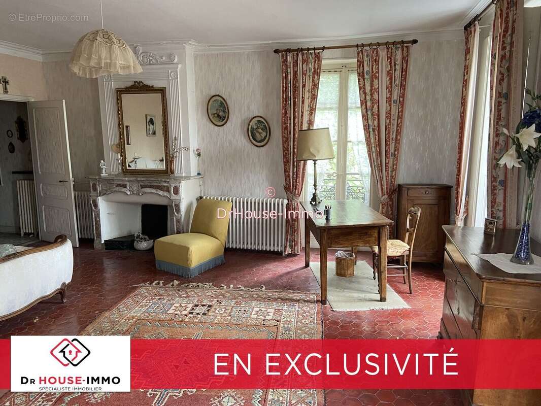 Maison 370 m² à Orsan  - photo 16