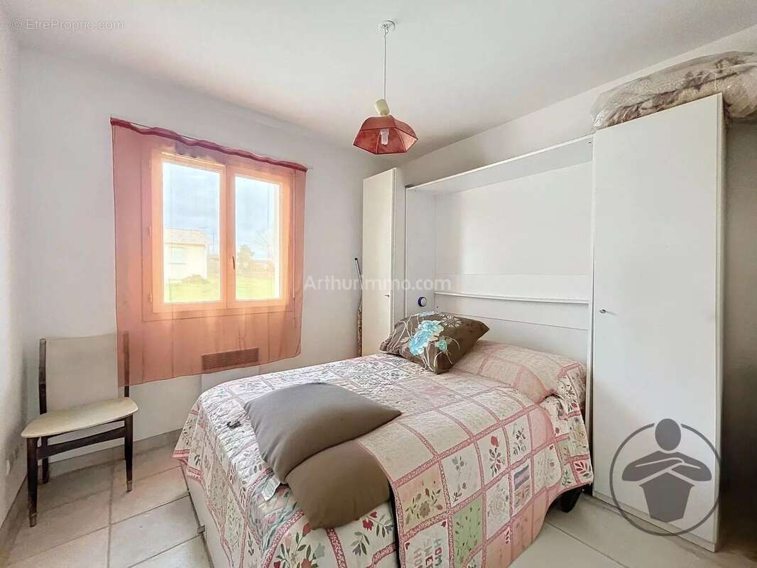 Maison à SAINT-CHRISTOLY-DE-BLAYE