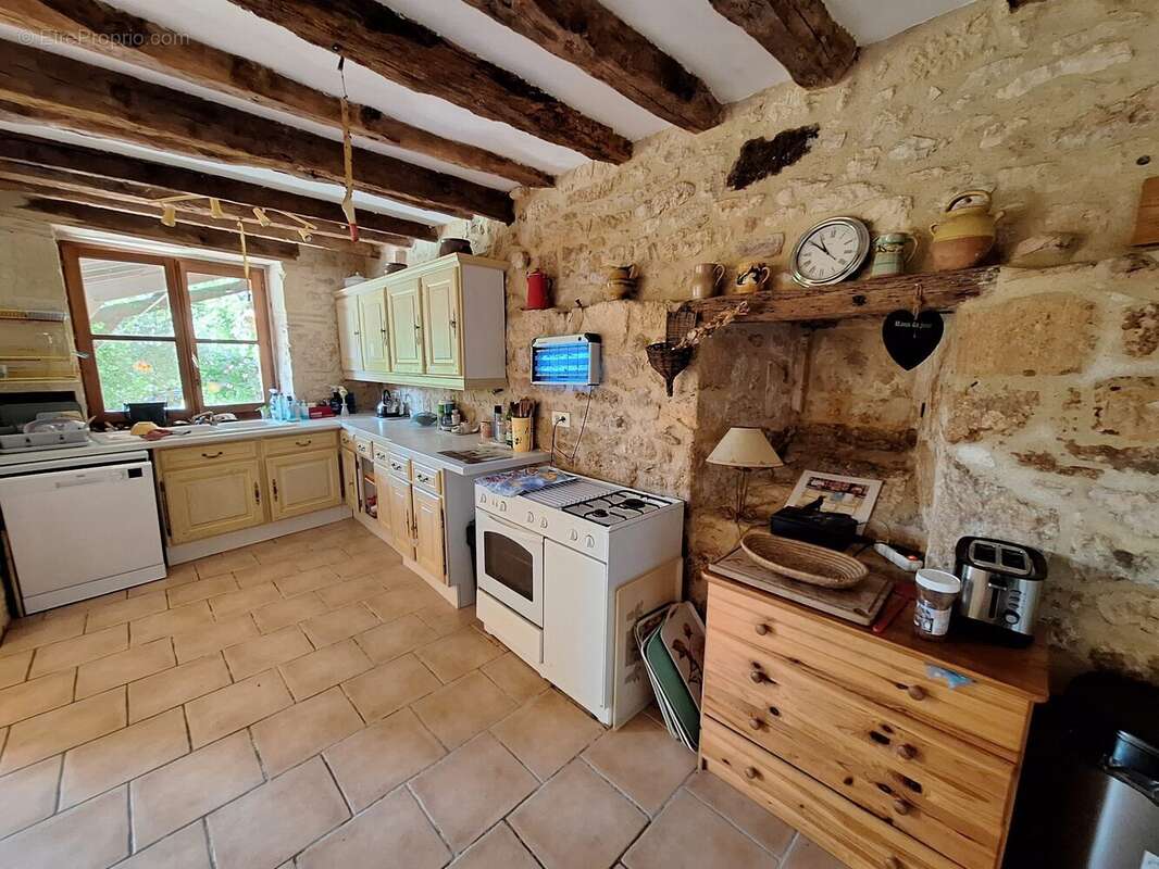 Maison 6 pièces 209 m² à vendre à Lacapelle-Biron (47150) - photo 7