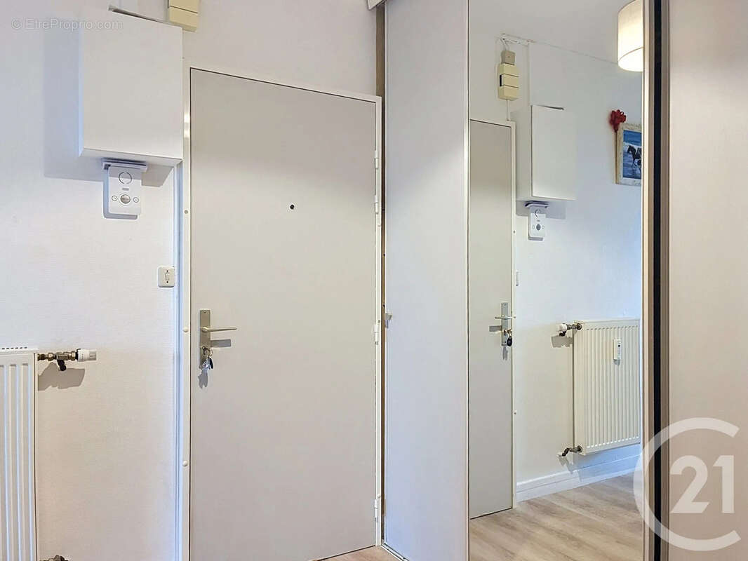 Appartement 4 pièces 68 m² à vendre à Reims (51100) - photo 3