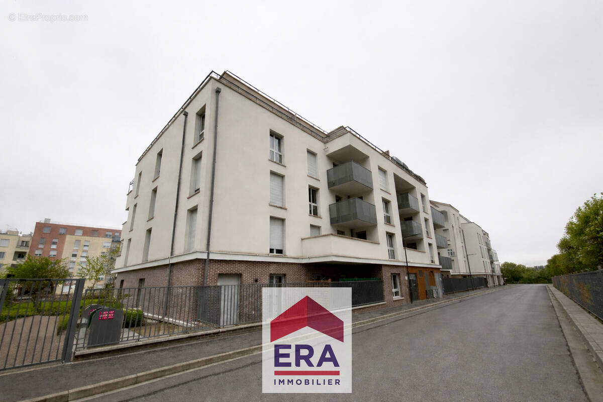 Appartement à SARTROUVILLE