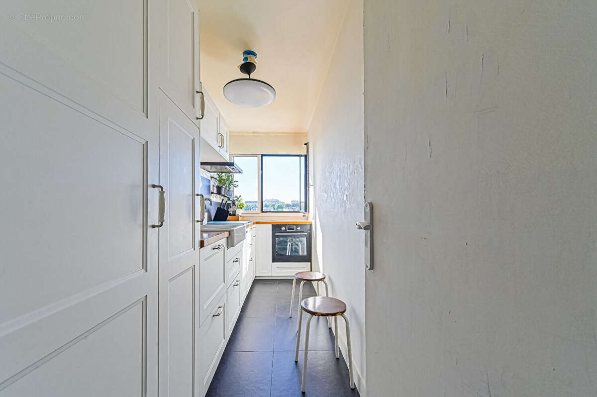 Appartement à PARIS-19E