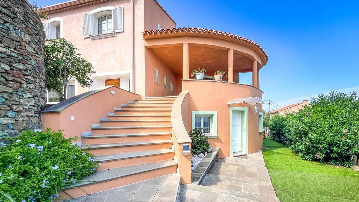 Photo 1 - Maison à SAN-MARTINO-DI-LOTA