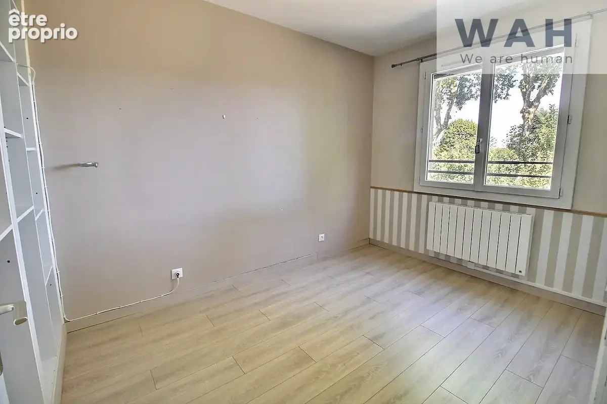 Vente maison 5 pièces beau jardin 34190 cazilhac. - photo 12