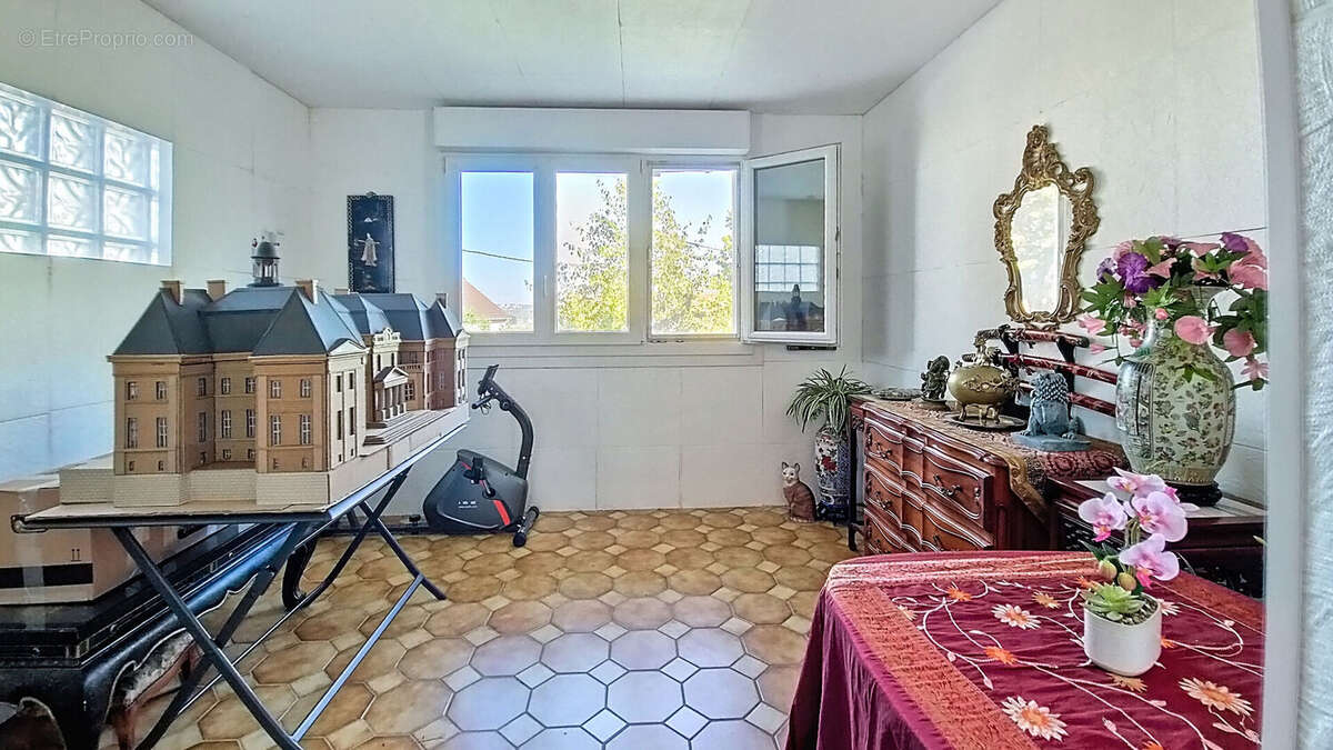 Maison à MONTGERON
