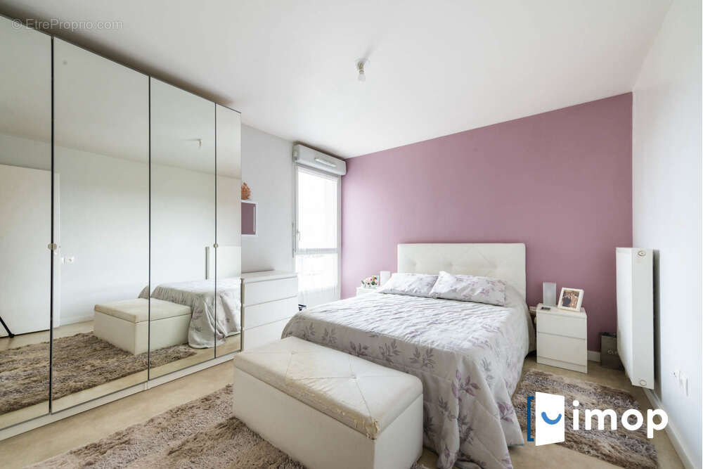 Appartement à NANTERRE