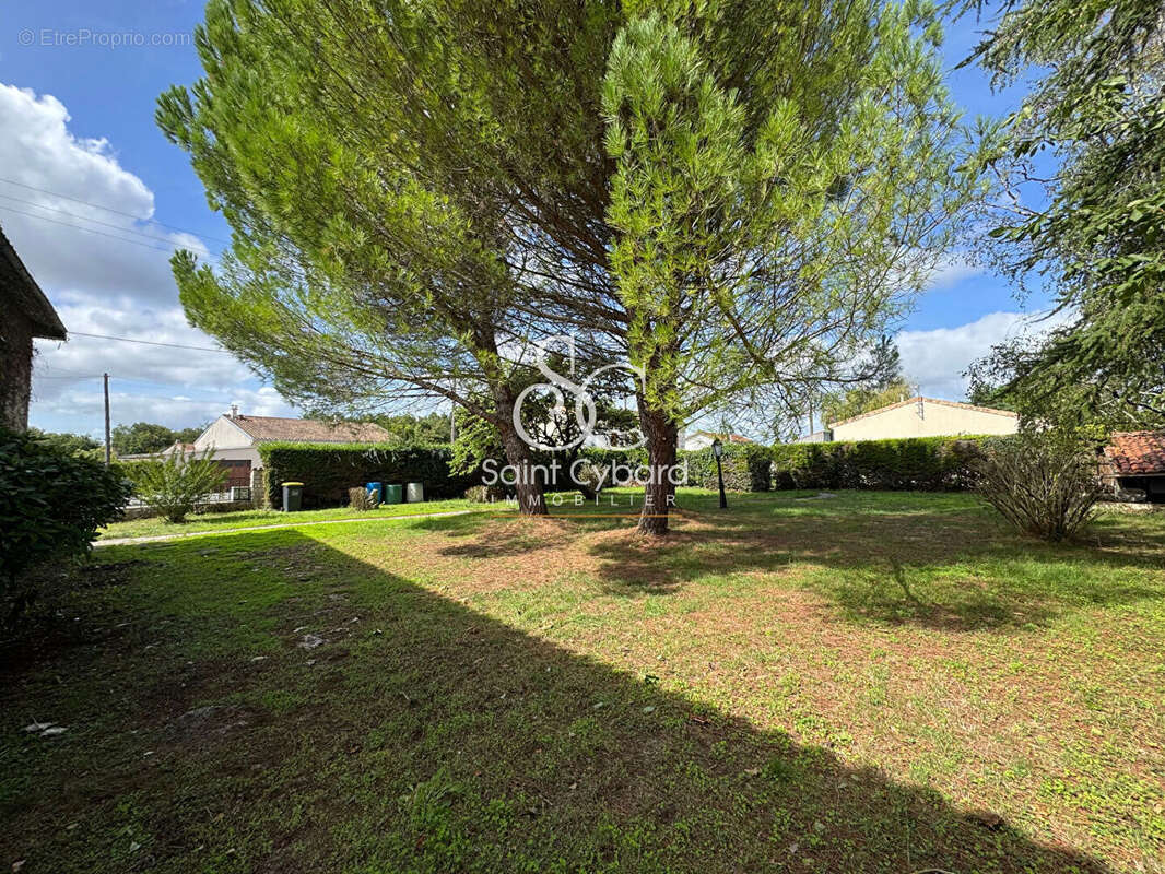 Maison Voeuil et Giget - 3 chambres - photo 15