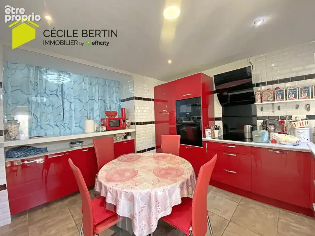Maison 123 m² à Arles  - photo 4