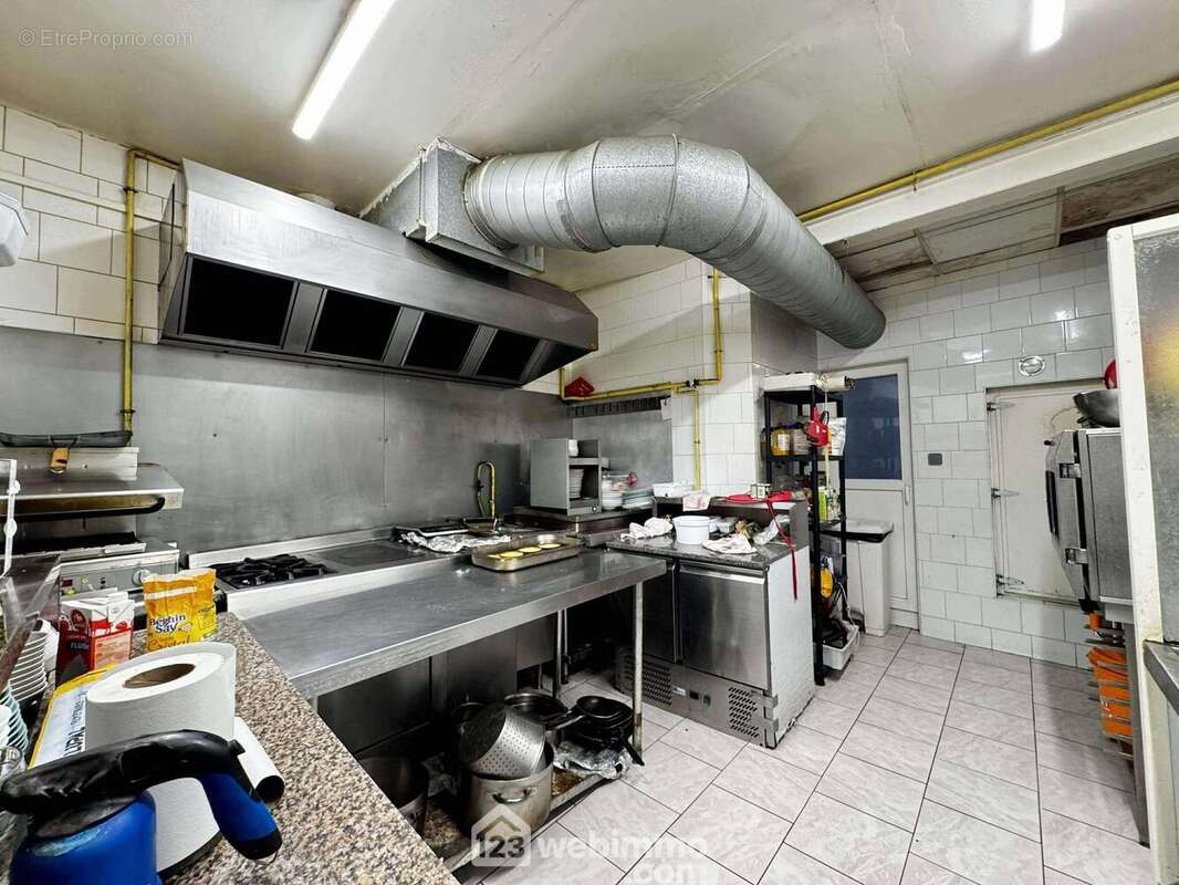 Une cuisine professionnelle pensée pour l?efficacité et le rythme du service - Commerce à LAON