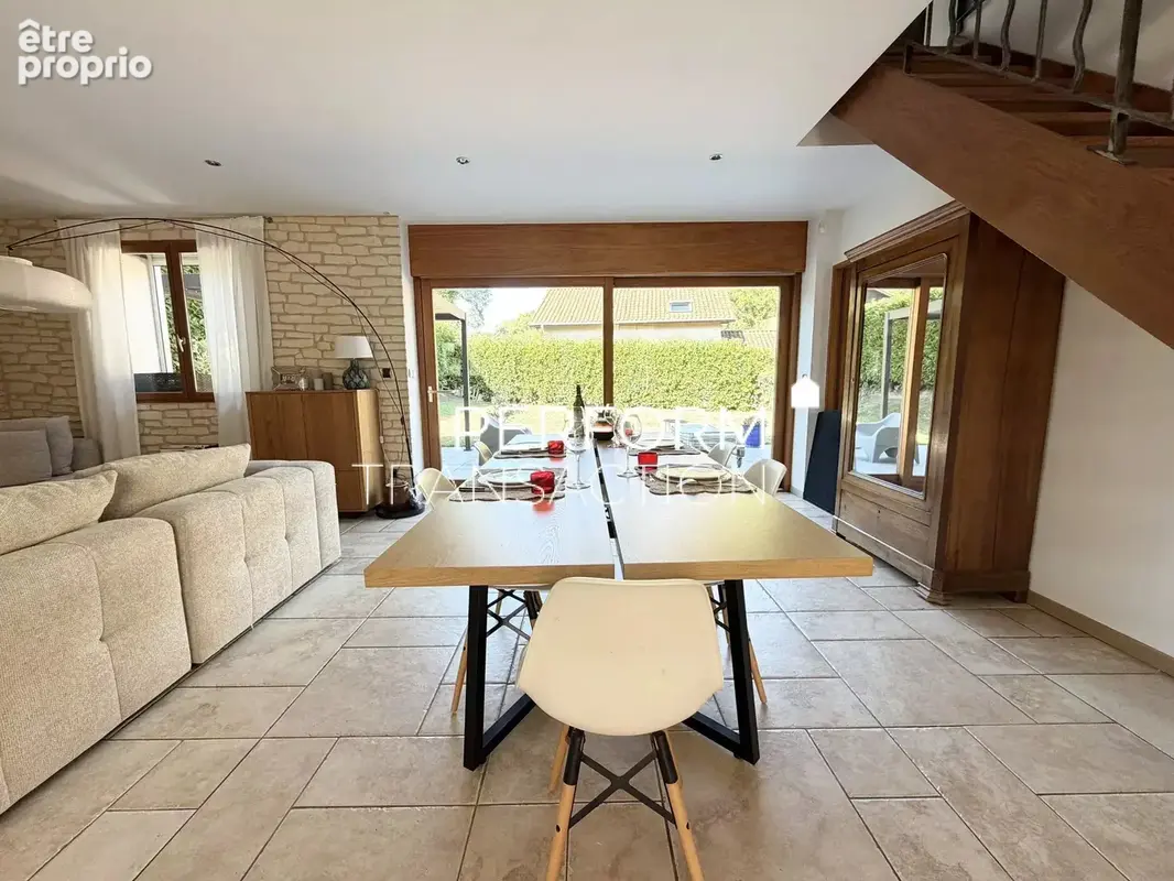 SAINT MARTIN D'URIAGE-Maison de caractère de 274m² - photo 3
