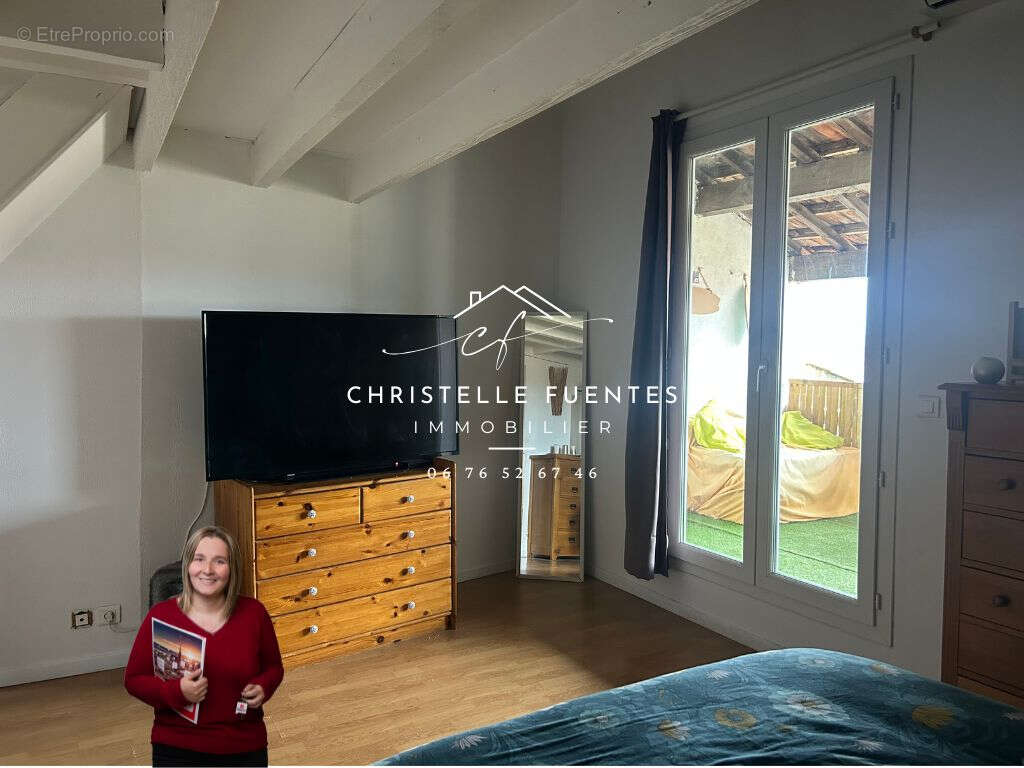 Appartement à POUSSAN