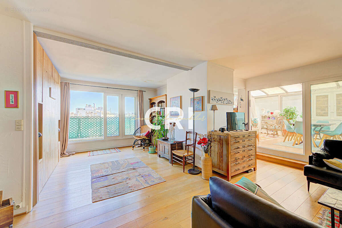 Exclusivite - félix faure bel appartement 3 pieces - veranda terrasse - balcon sans vis-à -vis - photo 4