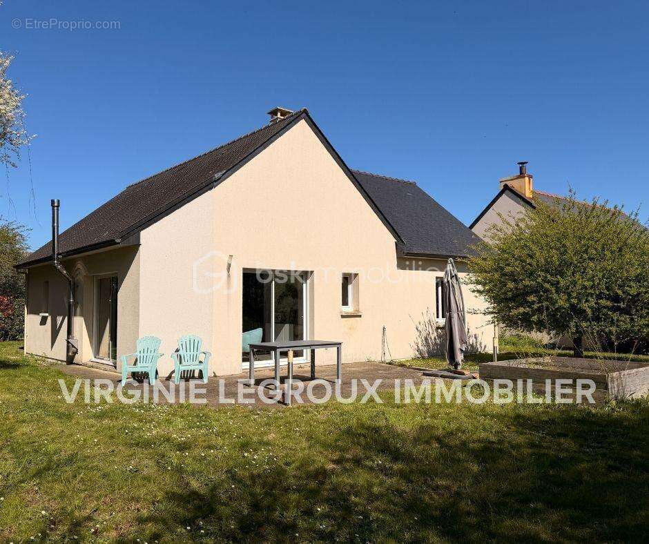 Maison à CHATEAUNEUF-SUR-SARTHE