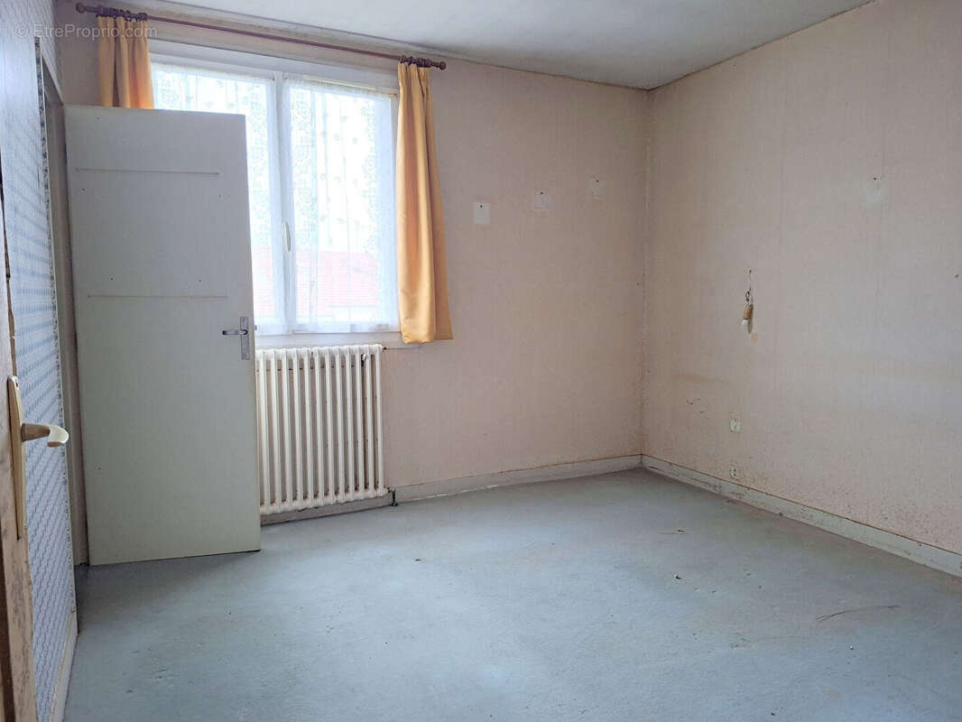 Maison à CHATELLERAULT