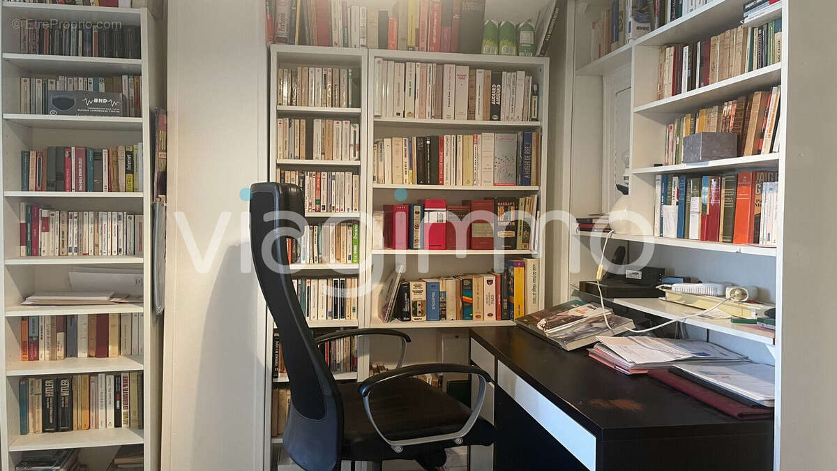 Appartement à MARSEILLE-7E