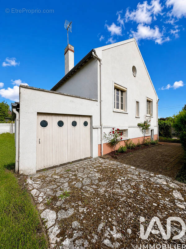 Photo 1 - Maison à FLEURY-LES-AUBRAIS