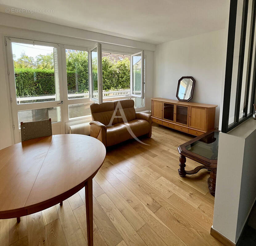 Appartement à LYON-9E