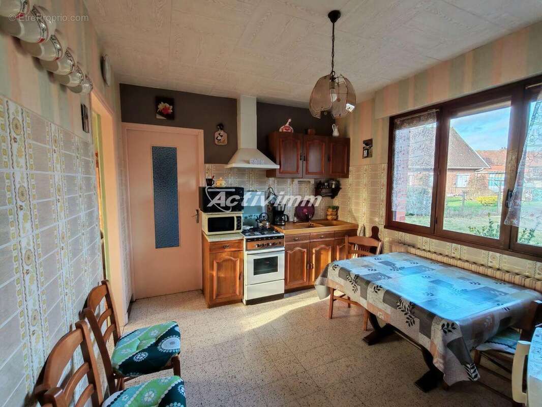 4288 9 - Maison à HESDIN