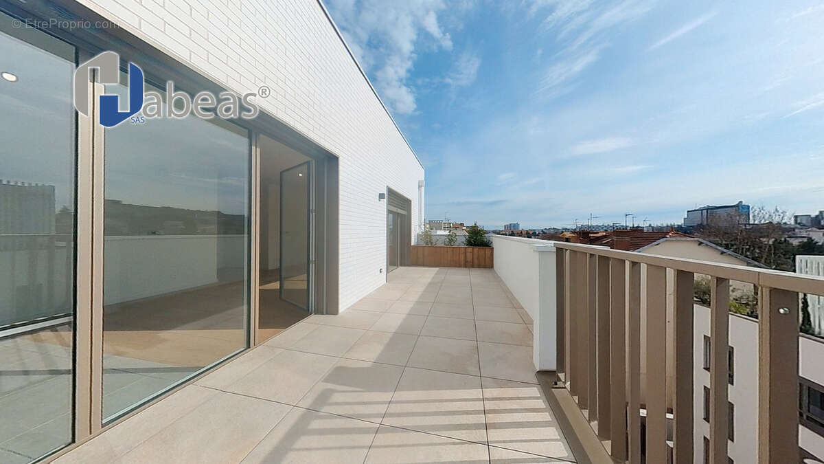 Exceptionnel Duplex T5 de 145,70 m² avec 131 m² de terrasses – Lyon 3ᵉ - photo 2