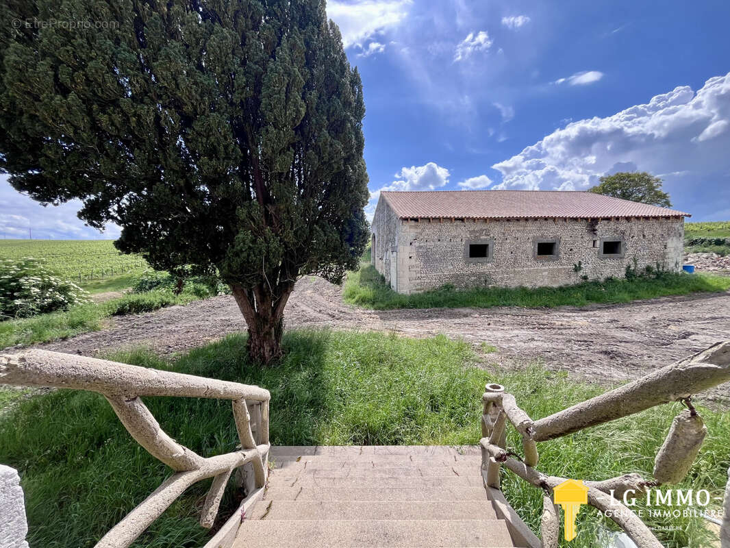 Maison à SAINT-DIZANT-DU-GUA