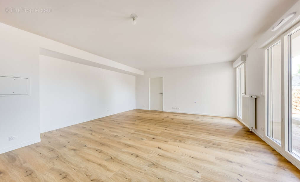 Appartement à LA QUEUE-EN-BRIE