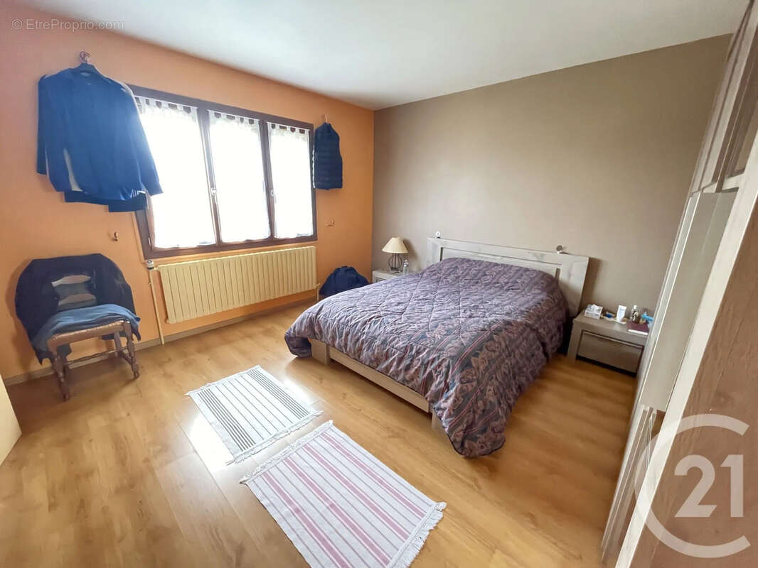 Maison à SAINT-MARCEL