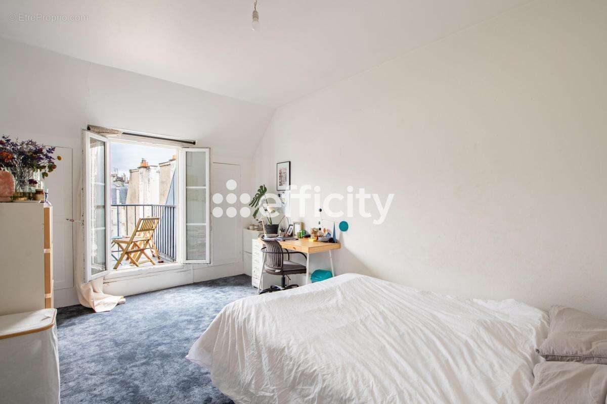 Appartement à PARIS-9E