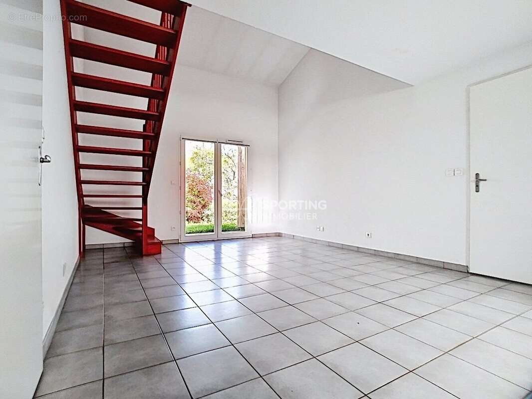 Maison à DAMAZAN