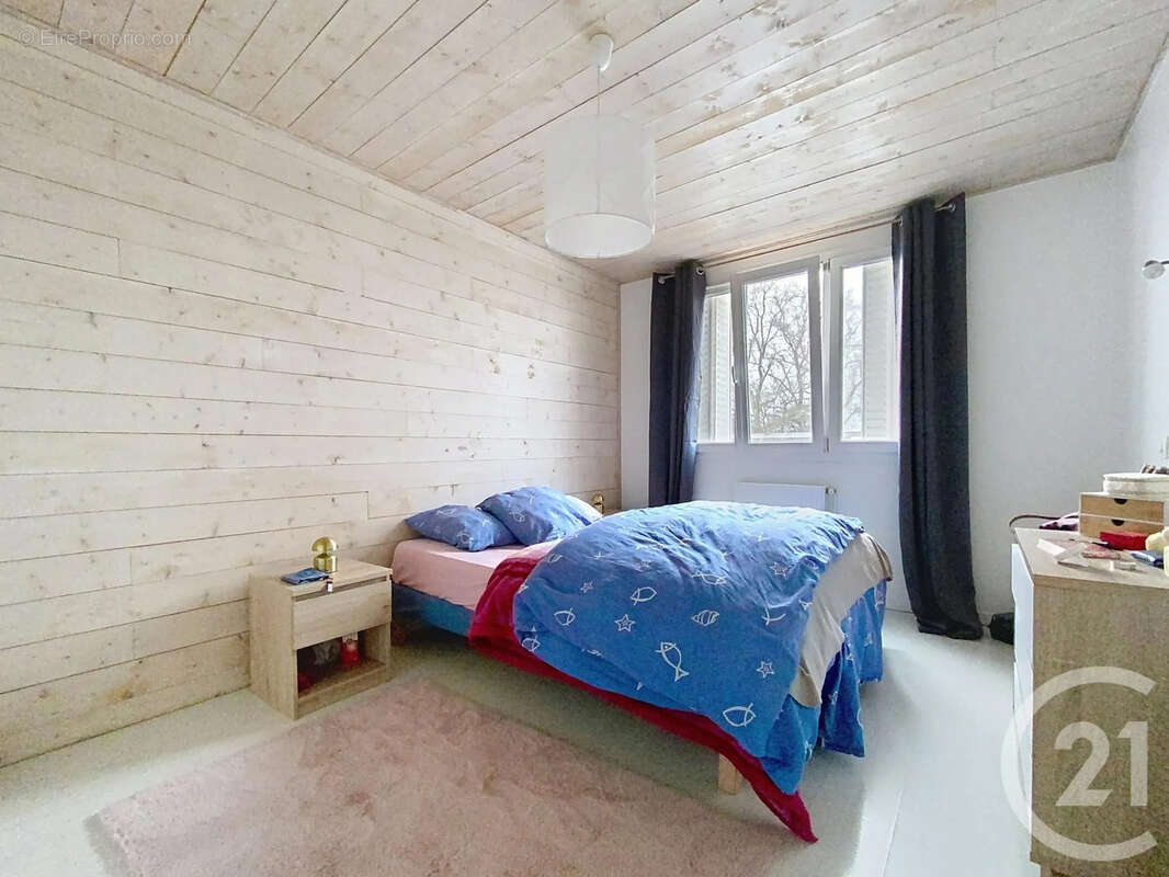 Appartement à DAMMARIE-LES-LYS