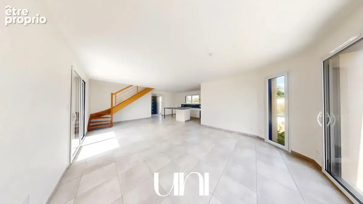Maison T6 132 m2, sur terrain de 400 m2 Longues-Sur-Mer - photo 11