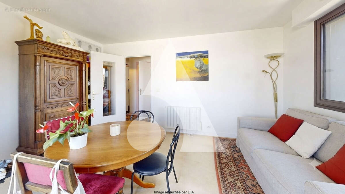 Appartement à LA GARENNE-COLOMBES