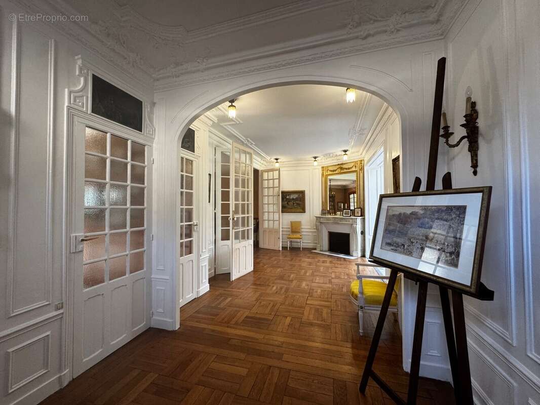 Maison à FONTAINEBLEAU