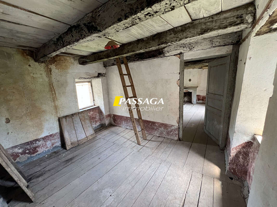 A VENDRE - Maison d'habitation avec dépendances - PALMAS D'AVEYRON - photo 6
