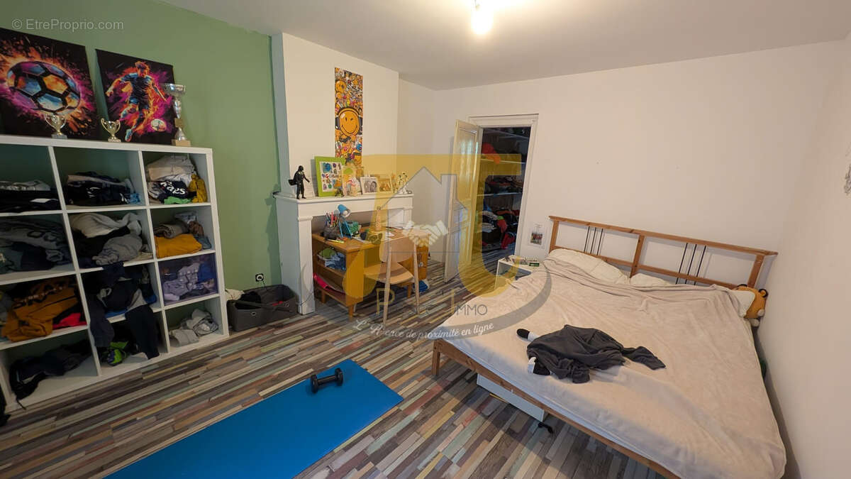 AURIAC-SUR-VENDINELLE   Grande maison familiale rénovée avec 5 chambres - photo 12