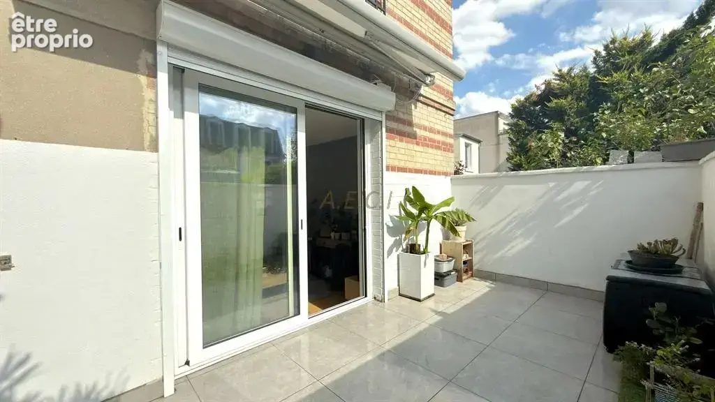 EXCLUSIF – Maison de ville avec terrasse au cœur du quartier BAC - photo 12