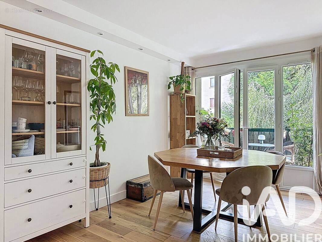 Photo 1 - Appartement à RUEIL-MALMAISON