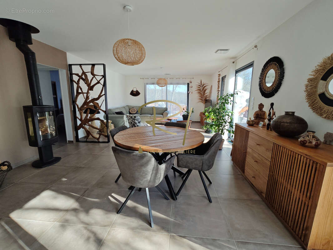 Maison à SAINT-ALBAN-AURIOLLES