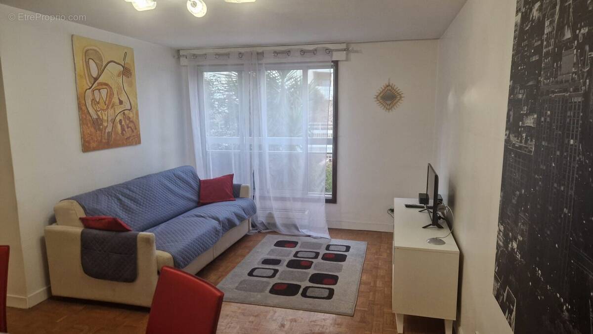 Appartement à SURESNES