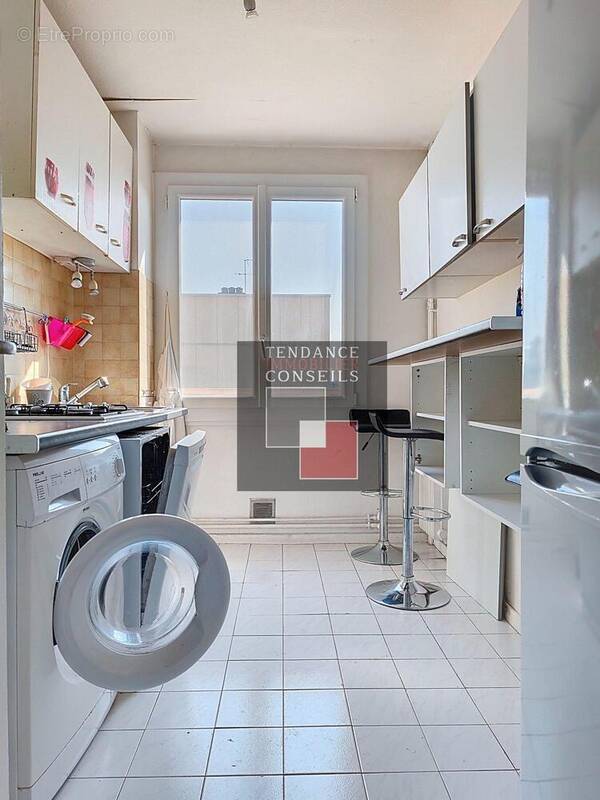 Cuisine - Appartement à VILLEFRANCHE-SUR-SAONE