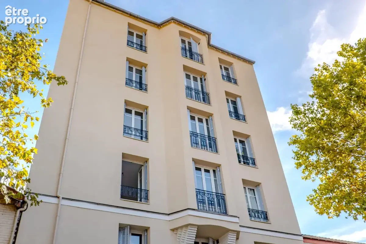 Bagnolet – 2 pièces traversant de 44,54 m² – Bel espace de vie – Ligne 11 à pied - photo 14