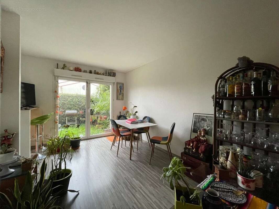 Appartement à SAINT-SEBASTIEN-SUR-LOIRE