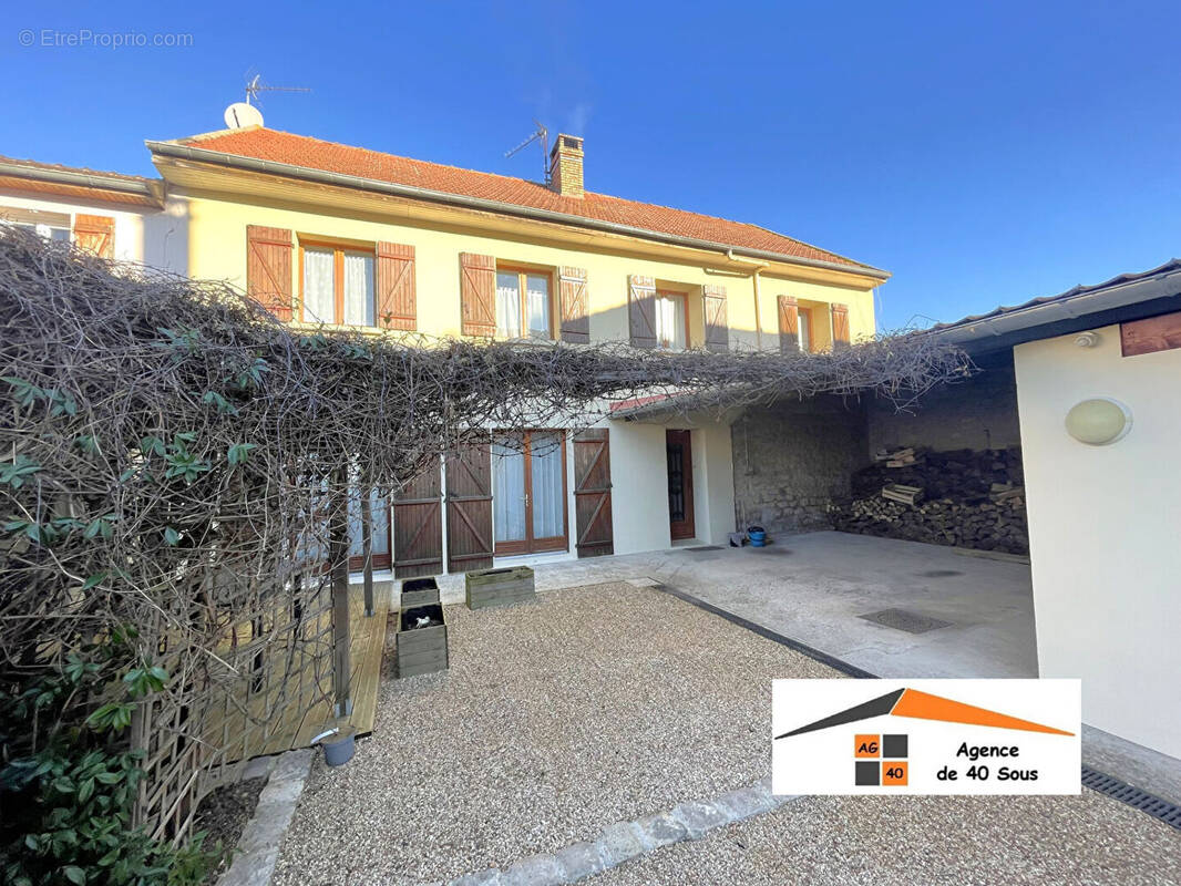 Maison à BOUAFLE