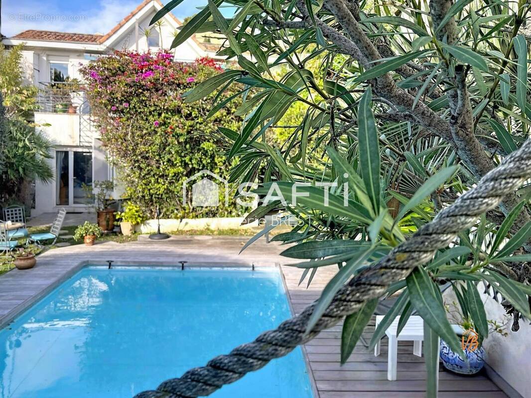 Photo 1 - Maison à MARSEILLE-7E