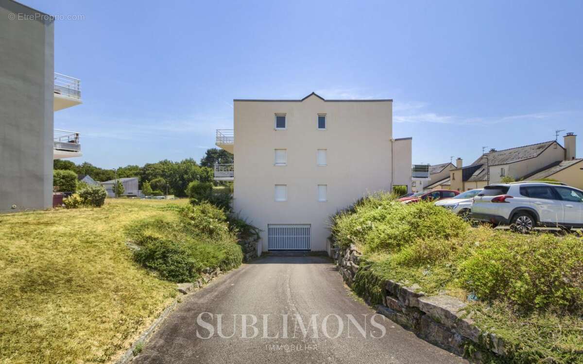 PLOEREN -- Dernier Étage Lumineux T2 de 51 m² proche Bourg av - photo 7